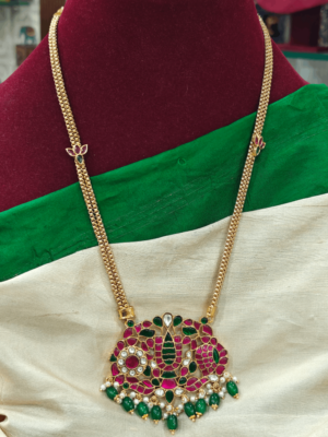 Shanku,chakhra,naama jadau stone pendant with chain