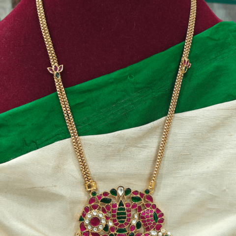 Shanku,chakhra,naama jadau stone pendant with chain
