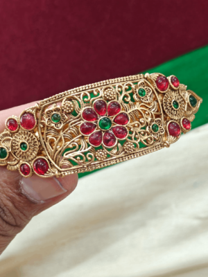 Square shape ruby hair accessory