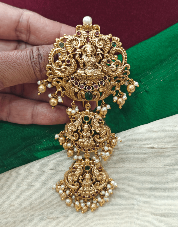 Trilakshmi hair accessory