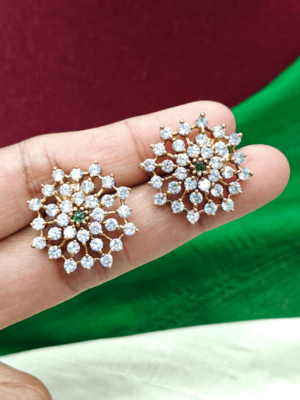Green dot twinkle stud