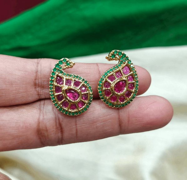 Double stone mango stud