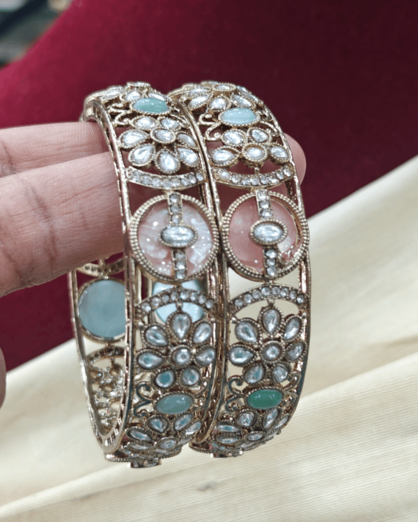 Kundan kada bangles
