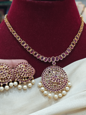 Annam necklace with ruby stone
